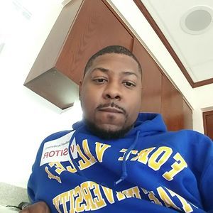 Meet your Posher, Carlos